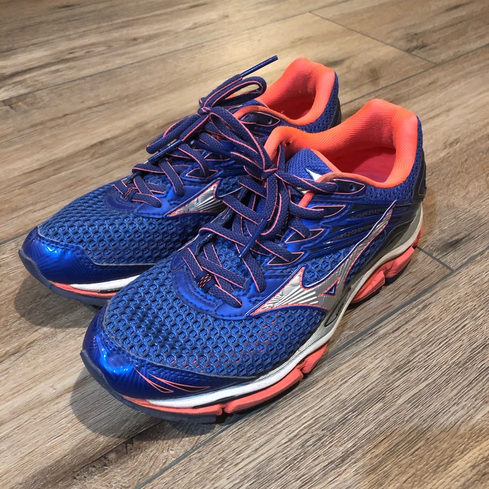 Mizuno Wave Enigma 6 - Women’s 7.5